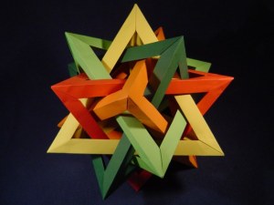 fit-five-intersecting-tetrahedra-60deg-2